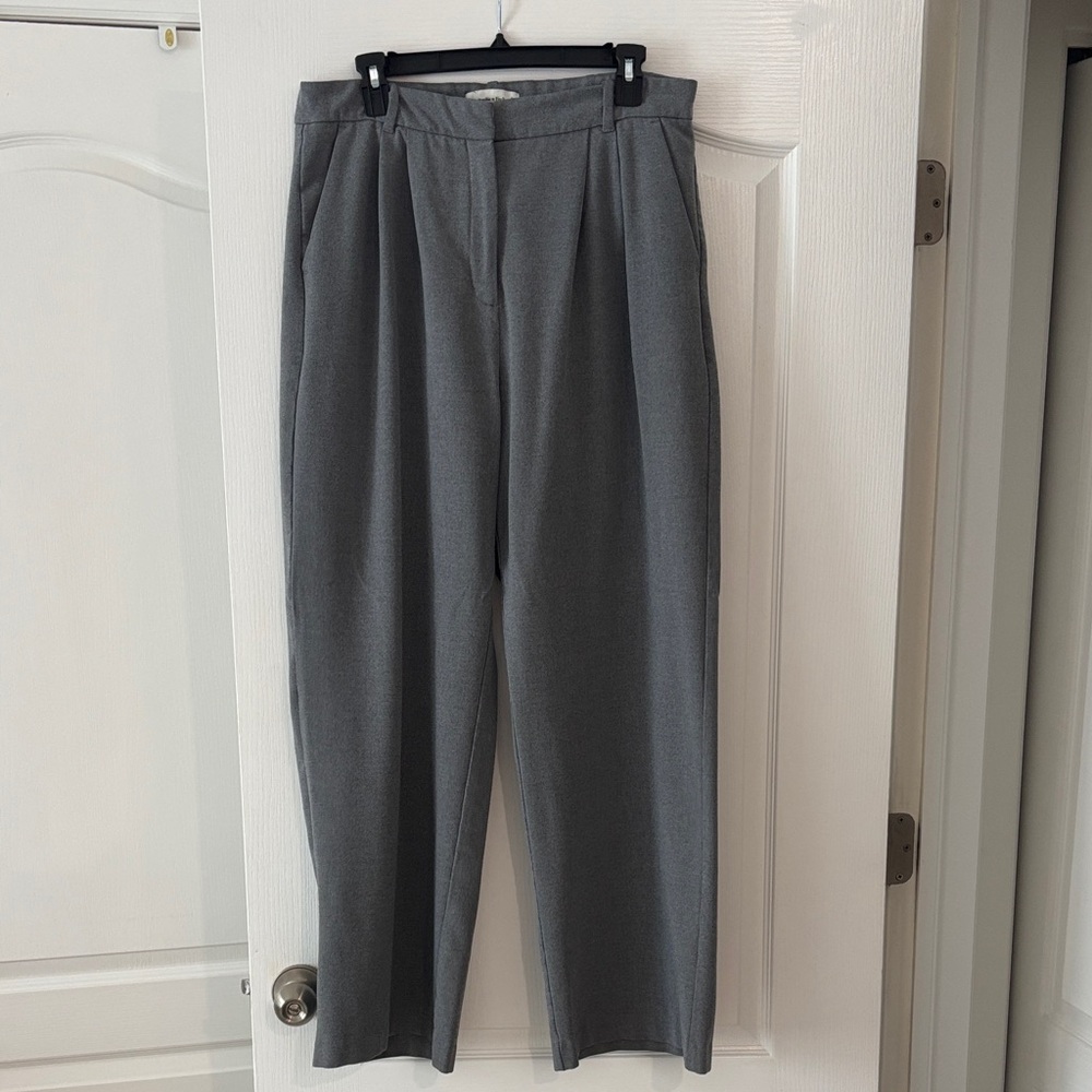 Abercrombie & Fitch Women's Gray Trousers
